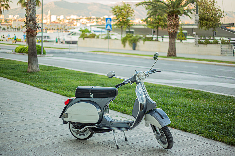 vintage vespa (1)